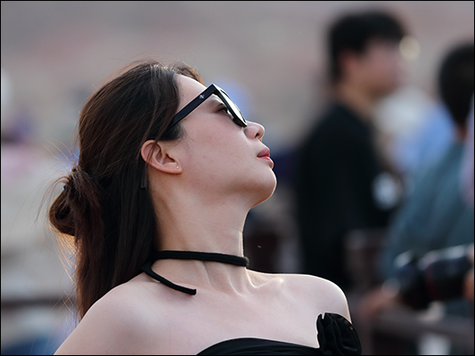 <strong>Alle Montagne Arcobaleno</strong><br /> <br /><em>♫ Petra Magoni - Musica Nuda 2 - someothertime.mp3</em>