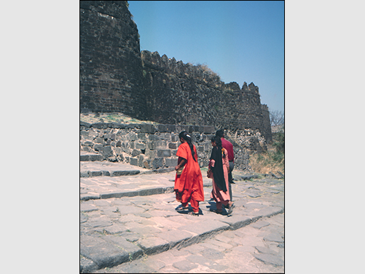 <strong>Daulatabad Fort</strong><br /> <br /><em>♫ Petra Magoni - Musica Nuda 2 - Couleurcafe.mp3</em>