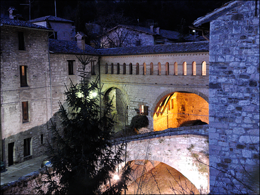 <strong>Gubbio 2015</strong><br /> <br /><em>♫ Lionel Hampton - Walkman Jazz - Flying Home.mp3</em>