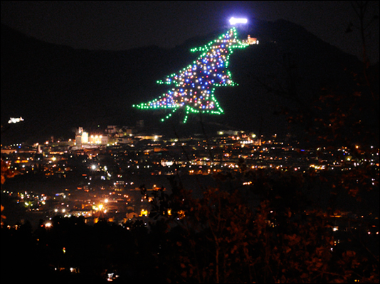 <strong>Gubbio 2015</strong><br /> <br /><em>♫ Lionel Hampton - Walkman Jazz - Flying Home.mp3</em>