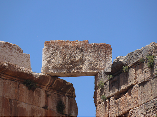 <strong>Equilibrismo... alla Cittadella di Anjar</strong><br /><br /><em>♫ Chick Corea & Gary Burton - Crystal Silence - Senor Mouse.mp3</em>