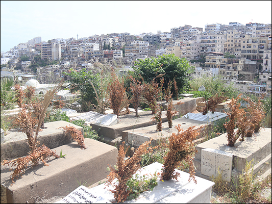 <strong>Cimitero della Cittadella di Saint Gilles a Tripoli</strong><br /><br /><em>♫ Chick Corea & Gary Burton - Crystal Silence - Crystal Silence.mp3</em>