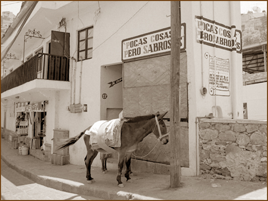 <strong>A Guanajuato... non solo auto</strong><br /> <br /><em>♫ Chick Corea & Gary Burton - Crystal Silence - Children’s Song.mp3</em>