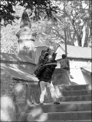 <strong>Kathmandu - Nell'area del Pashupatinath Temple</strong><br /> <br /><em>♫ Lionel Hampton - Walkman Jazz - The Man I Love.mp3</em>