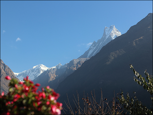 <strong>Machapuchare, montagna a coda di pesce</strong><br /> <br /><em>♫ Lionel Hampton - Walkman Jazz - Je Ne Sais Pas.mp3</em>