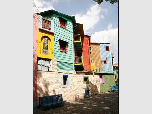 <strong>Buenos Aires - Quartiere Boca - Il Caminito</strong><br /> <br /><em>♫ Chick Corea & Gary Burton - Crystal Silence - Senor Mouse.mp3</em>