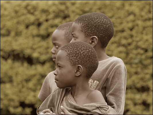 <strong>Tra i Crater Lakes </strong><br /> <br /><em>♫ Radio & Weasel - Goodlyfe.mp3</em>