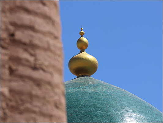 <strong>Cupola Mausoleo di Pahlavon Mahmud</strong><br /> <br /><em>♫ John Coltrane - Giant Steps - Giant Steps.mp3</em>