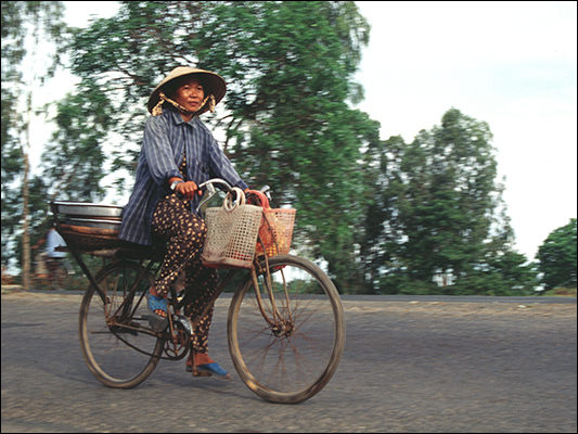 <strong>In bici a Chau Doc</strong><br /> <br /><em>♫ Lionel Hampton - Walkman Jazz - Flying Home.mp3</em>