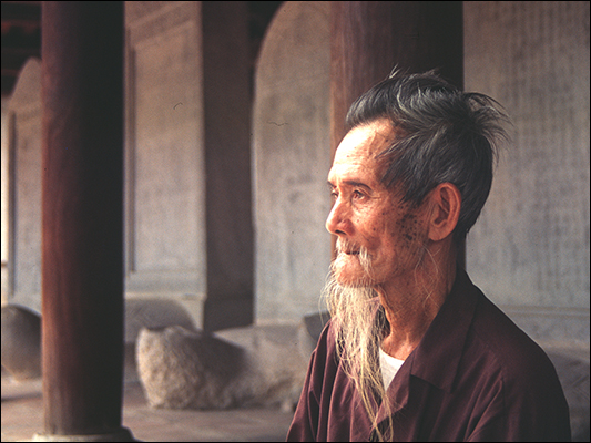 <strong>Tempio della letteratura a Hanoi</strong><br /> <br /><em>♫ Lionel Hampton - Walkman Jazz - Je Ne Sais Pas.mp3</em>