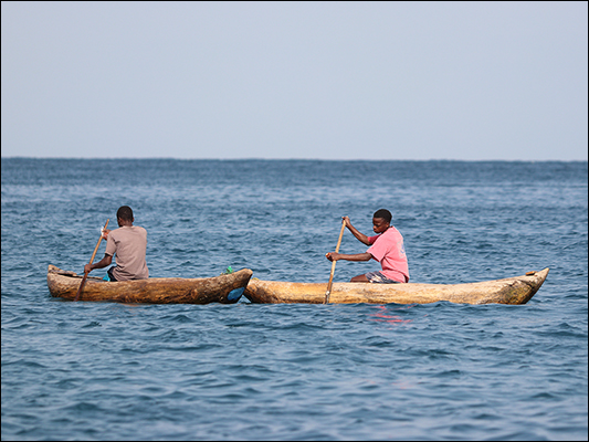 In canoe artigianali<br /><br />♫ Weather Report - This is this - Update.mp3